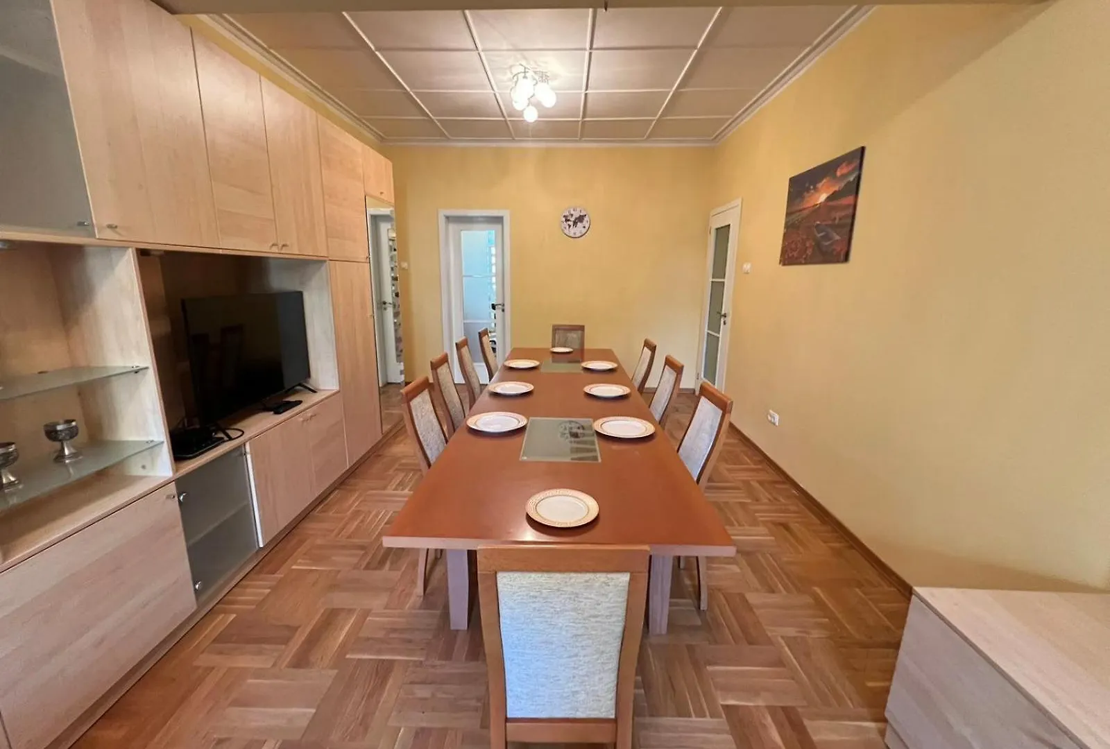 Apartamento Mumbai Spacious 2Bdr Near Vitosha Blvd And Ndk Sofía Bulgaria