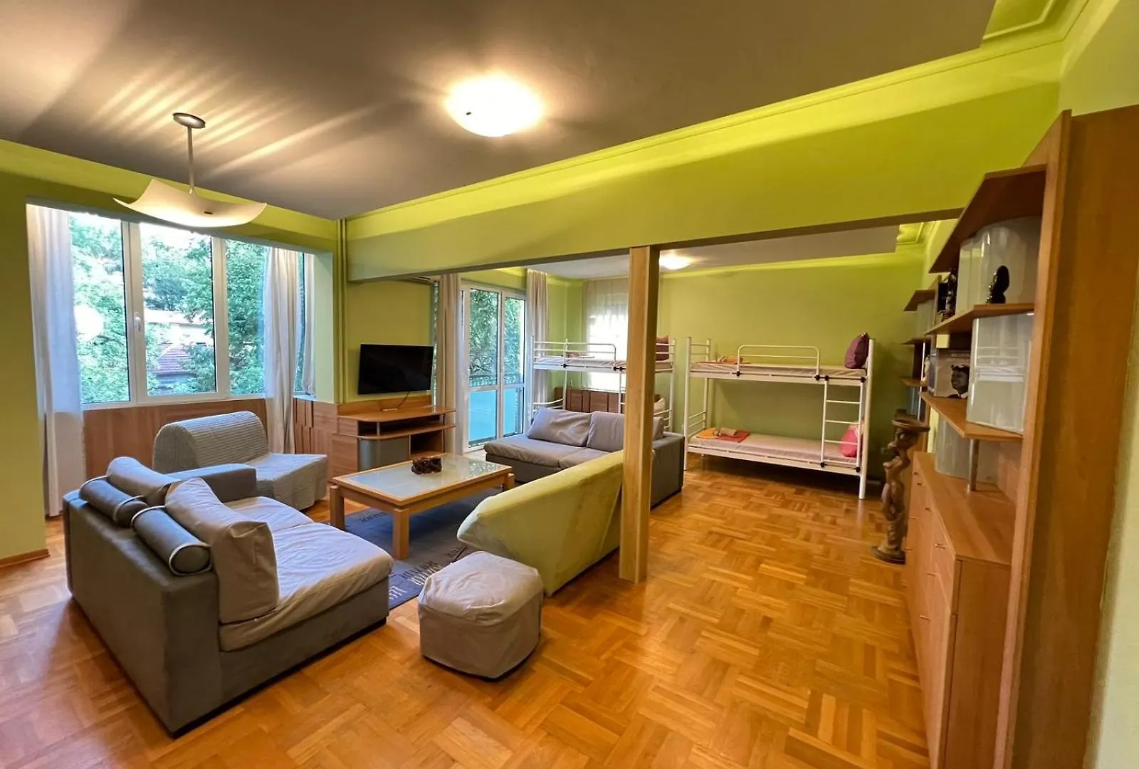 Mumbai Spacious 2Bdr Near Vitosha Blvd And Ndk Sofía